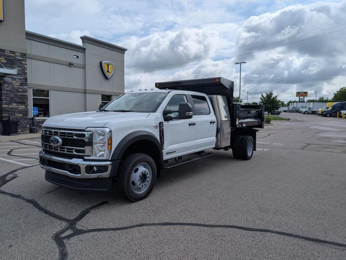 2026 Ford F-550-3