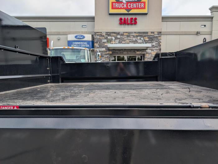 2026 Ford F-550-2