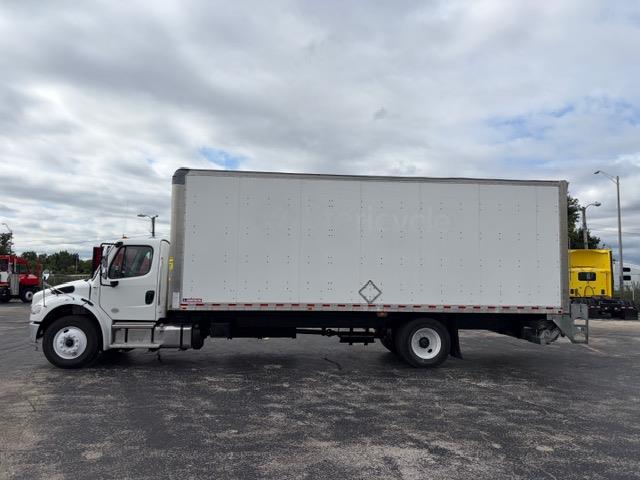 2021 Freightliner Business Class M2 106-2