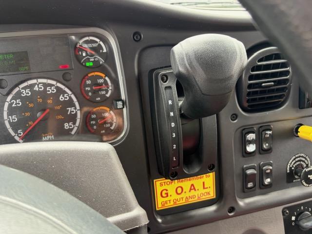 2021 Freightliner Business Class M2 106-20