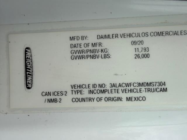 2021 Freightliner Business Class M2 106-26