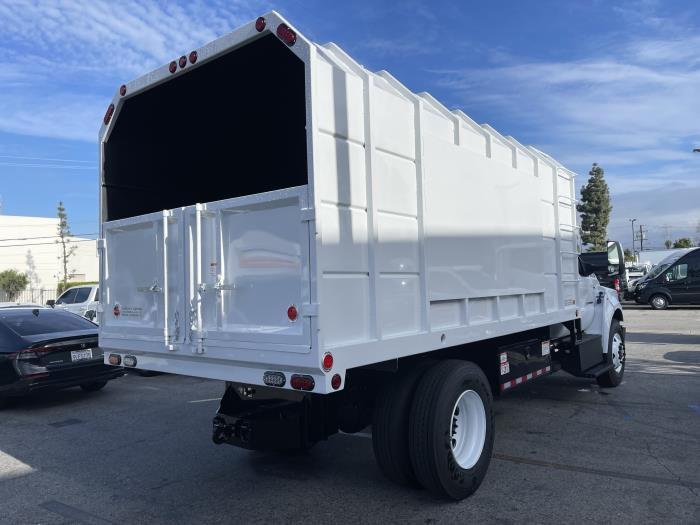 2027 Ford F-650-4