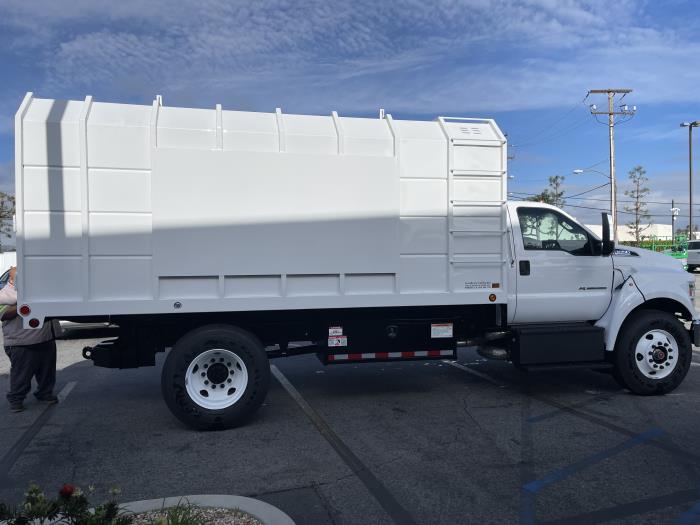 2027 Ford F-650-5