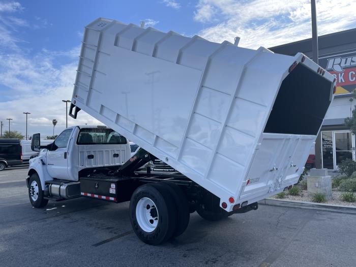 2027 Ford F-650-25