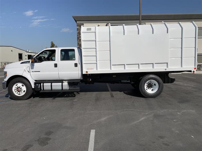 2027 Ford F-650-2