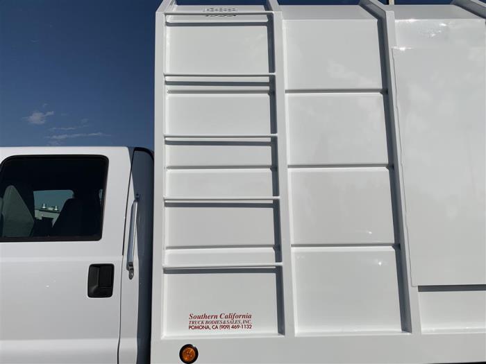 2027 Ford F-650-14