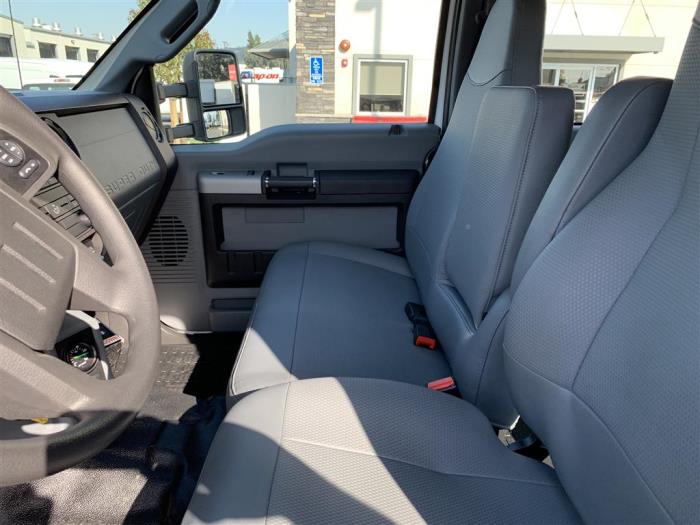 2027 Ford F-650-23