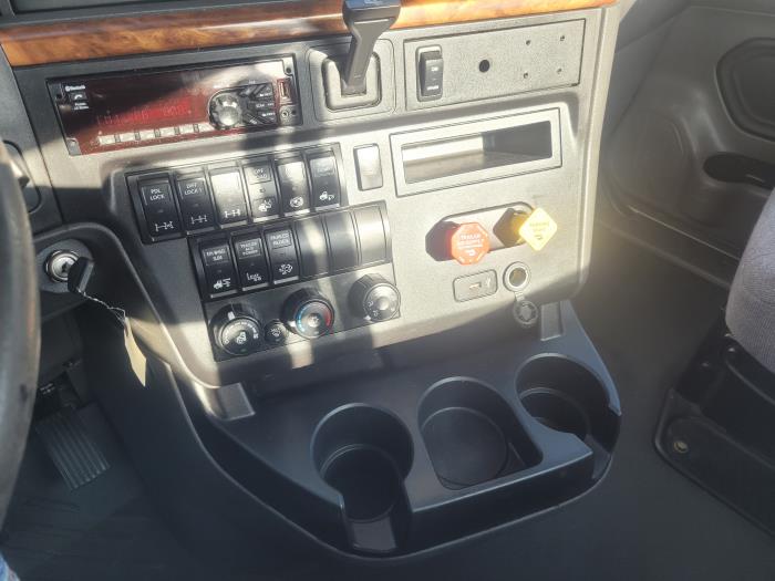2020 International LT625-16