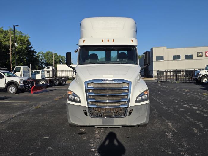 2020 Freightliner Cascadia-5