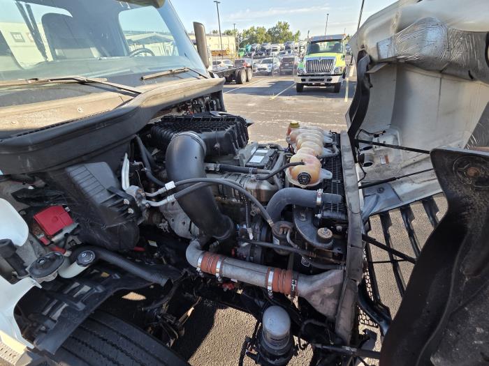 2020 Freightliner Cascadia-16