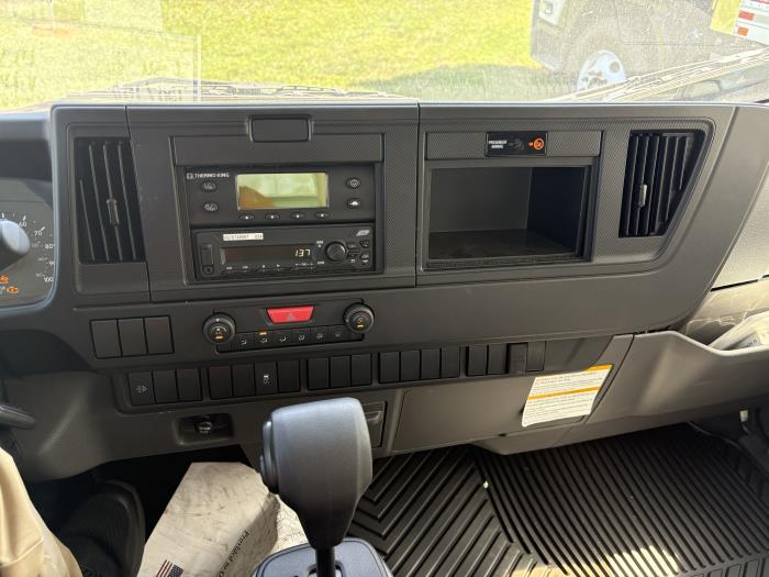 2027 Isuzu NRR-19