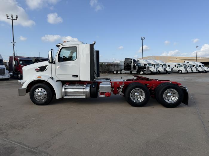 2024 Peterbilt 567-1