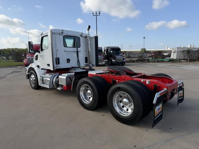 2024 Peterbilt 567-2
