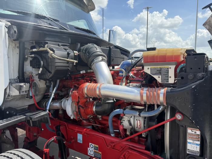 2024 Peterbilt 567-18
