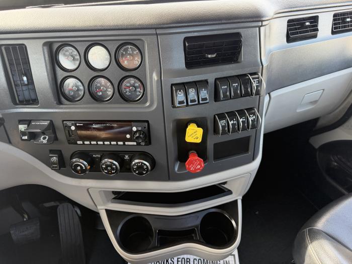 2024 Peterbilt 567-28