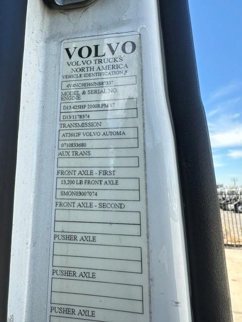 2018 Volvo VNL300-7