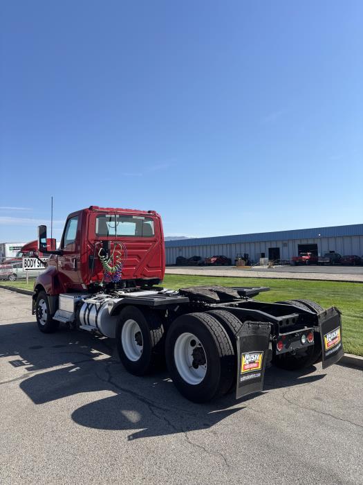 2023 International LT625-2