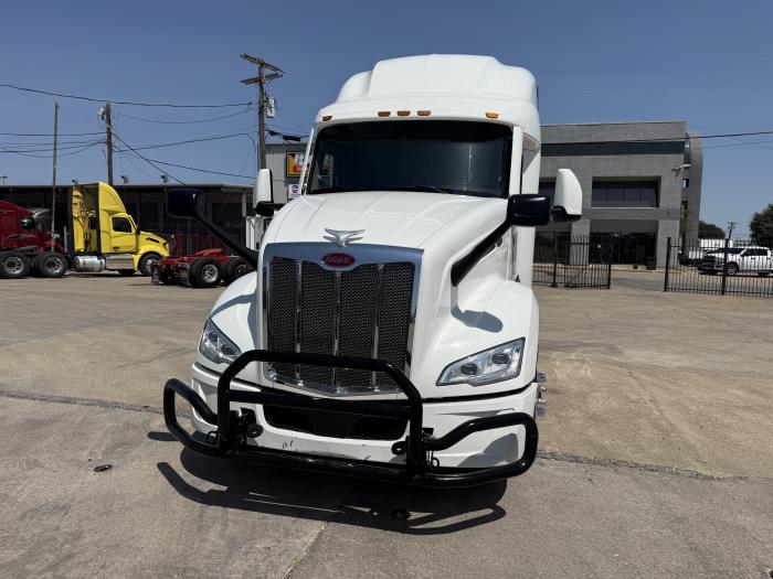 2023 Peterbilt 579-24