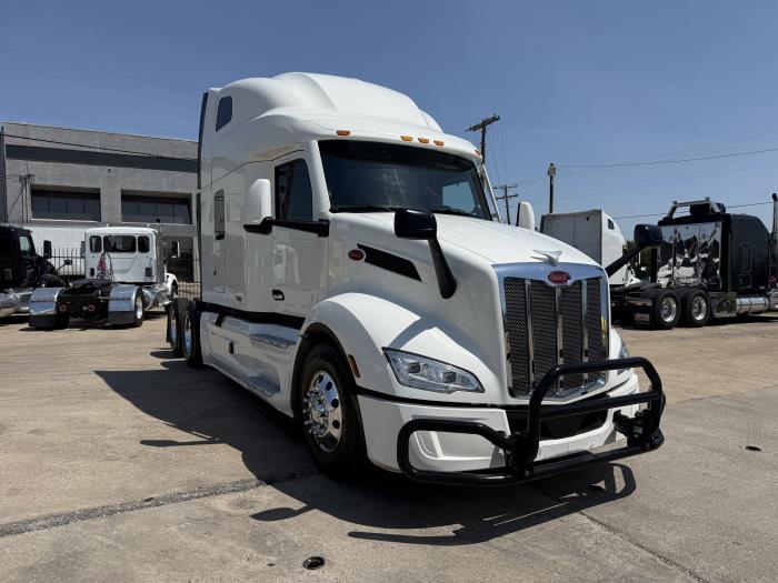 2023 Peterbilt 579-27