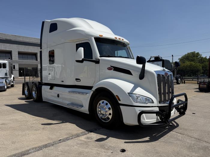 2023 Peterbilt 579-28