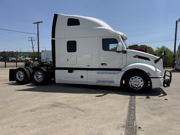 2023 Peterbilt 579-31