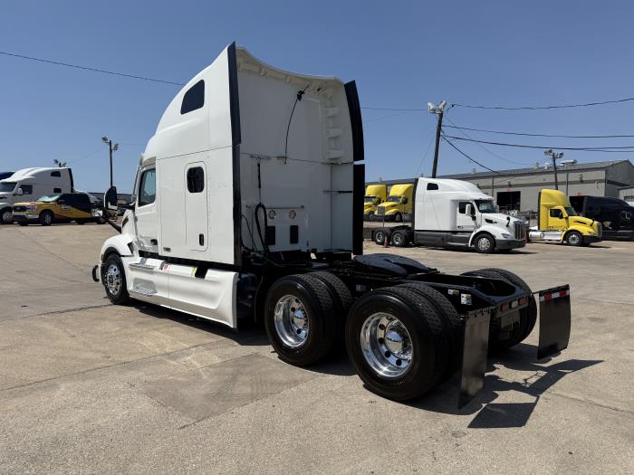2023 Peterbilt 579-39