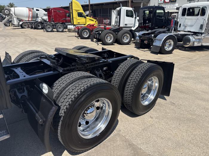 2023 Peterbilt 579-45