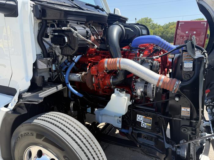 2023 Peterbilt 579-48