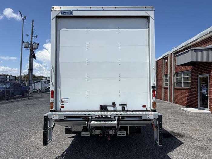 2026 Isuzu NPR-HD-6