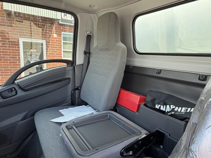 2026 Isuzu NPR-HD-15