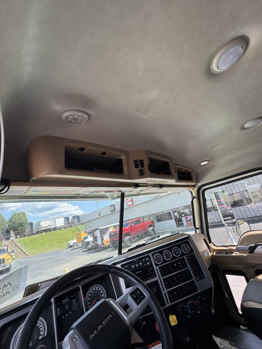 2023 Mack Granite 64FT-6