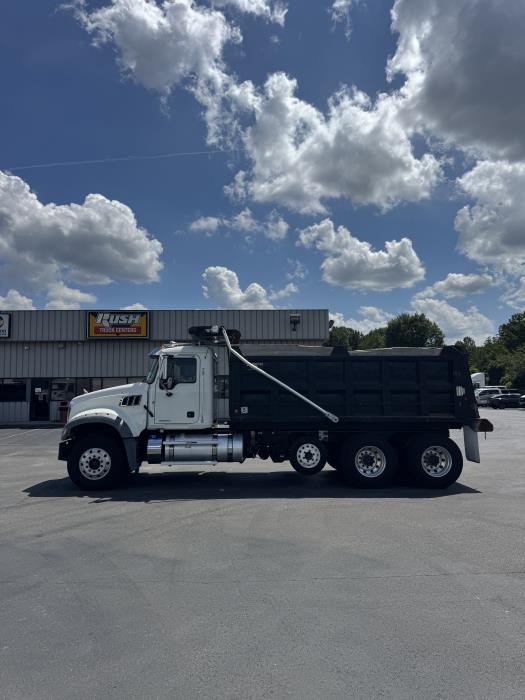 2023 Mack Granite 64FT-2