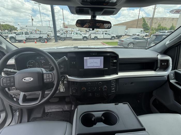 2026 Ford F-550-10