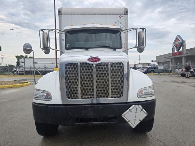 2018 Peterbilt 337-1