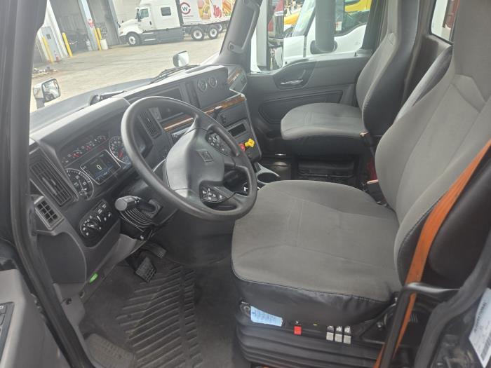 2020 International LT625-1
