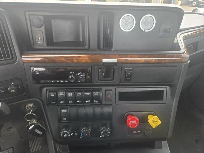 2020 International LT625-3