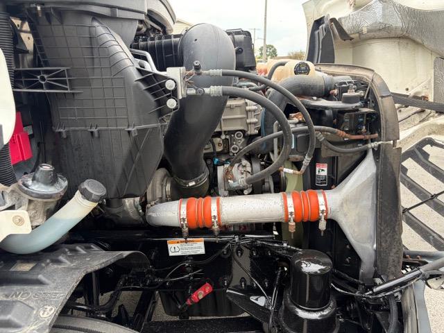 2021 Freightliner Cascadia-11