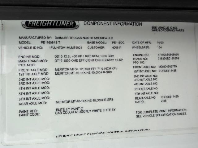 2021 Freightliner Cascadia-22