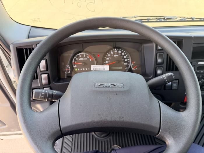 2026 Isuzu NPR-16