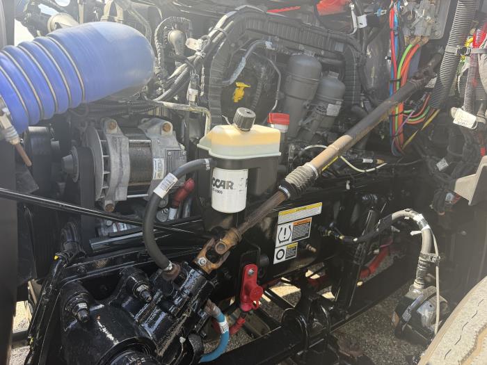2023 Peterbilt 579-11