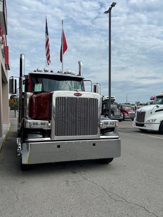 2027 Peterbilt 589-14