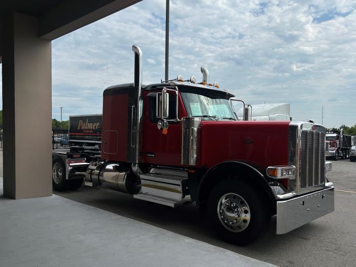 2027 Peterbilt 589-16