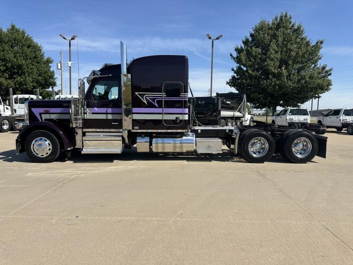 2025 Peterbilt 589-6