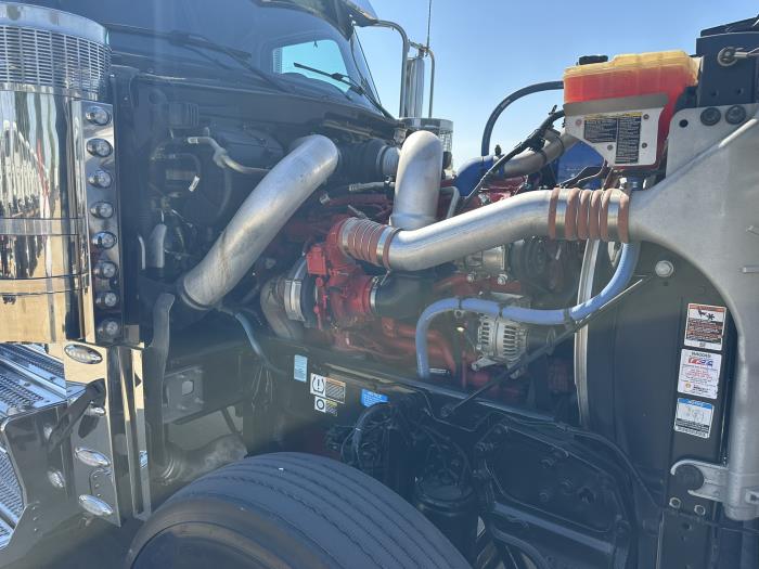 2025 Peterbilt 589-13