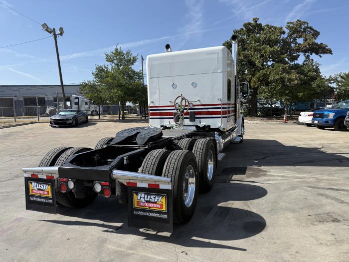 2027 Peterbilt 589-8