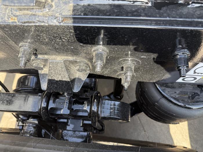 2027 Peterbilt 589-22