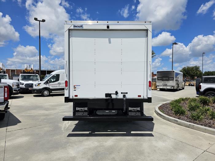 2027 Ford E-450-6