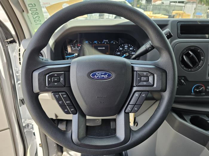 2027 Ford E-450-16