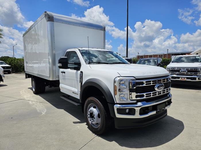 2026 Ford F-550-3