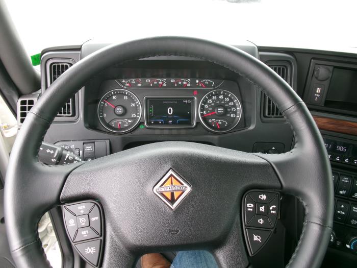 2026 International HX620-10